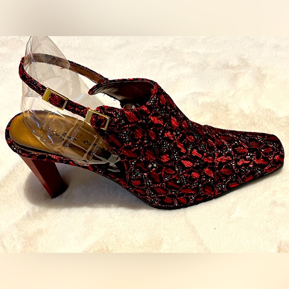 NWOT Gwen Stefani Collection Ruby Red Lace and Sequin Shoes - Picture 7 of 9